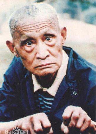 授徒3000名，培养出众多全国冠军和武林高手，当代武林泰斗