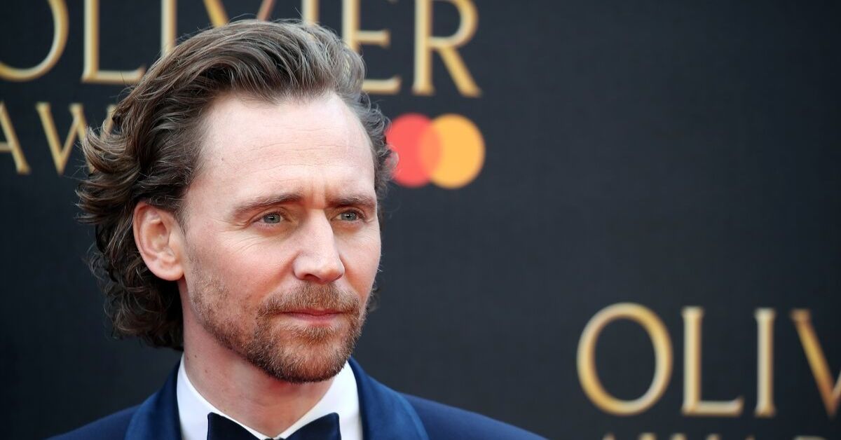 Woman In Audience Of Tom Hiddleston’s Broadway Play Appeared To Orgasm Multiple Times During Show