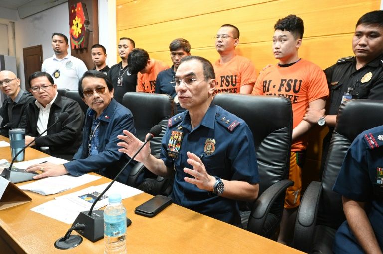 300 More Chinese arrested in Philippines crackdown