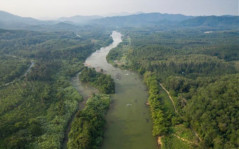 Treated water offer by Perak goes against national policy, says Ramasamy