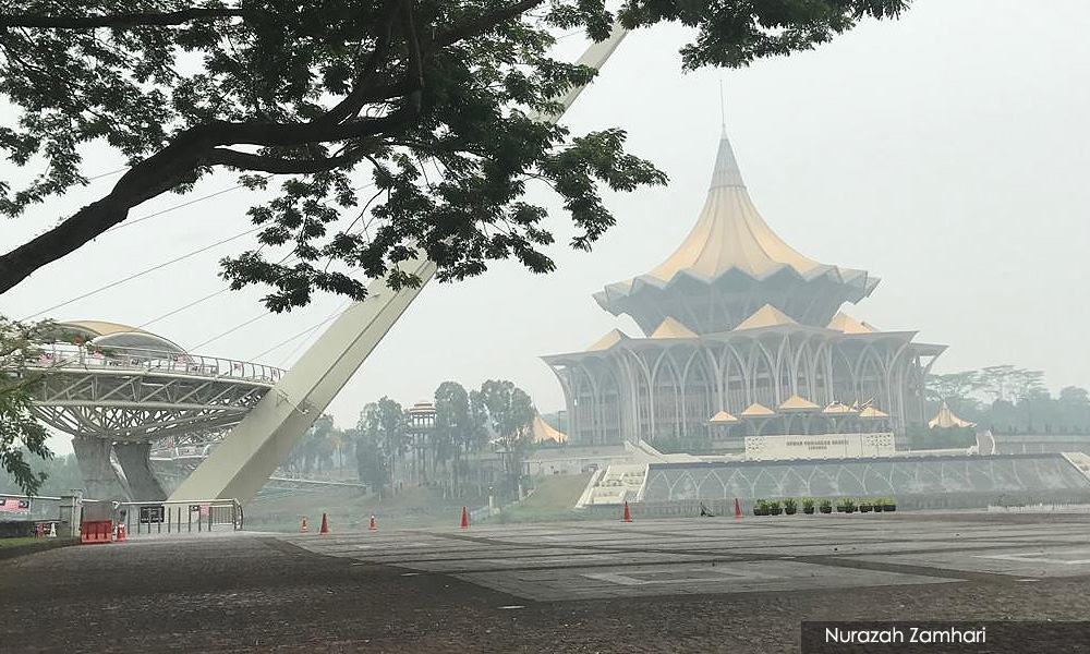 Beleaguered Sarawakians are bedding in for long battle with haze