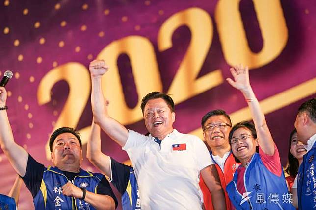 郭台铭退选、韩国瑜稳了？　周锡玮最担心这件事