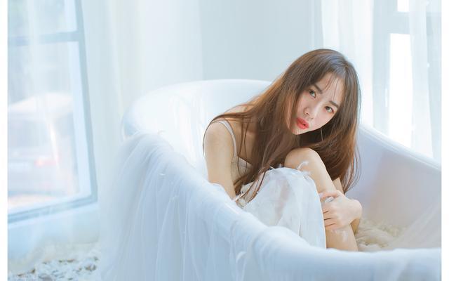 “你要再不生孩子，就跟他离婚，别耽误了我抱孙子”
