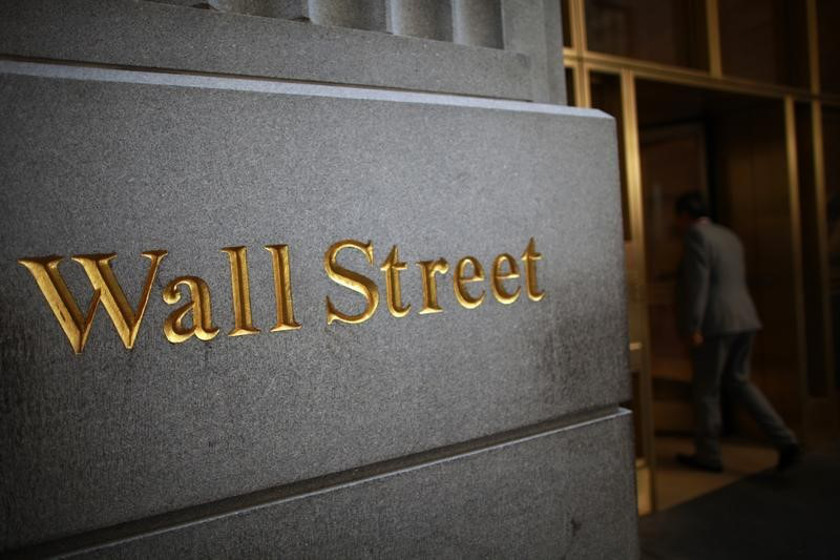 S&P 500, Nasdaq dip on China deal doubts