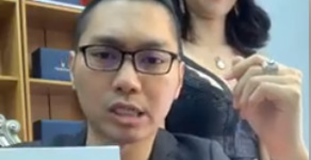 32岁网红被捕入狱！涉违法犯罪还卖假货，号称“亚洲直播天王”
