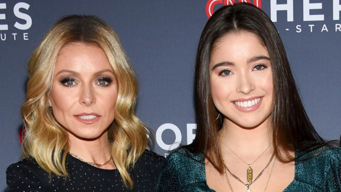 Kelly Ripa Just Shared Throwback Photos of Mark Consuelos’ Mom, & Lola Is Her Lookalike