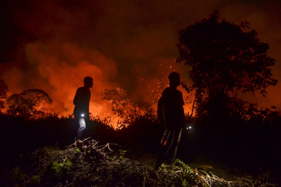 World can do nothing to stop forest fires, laments Mahathir
