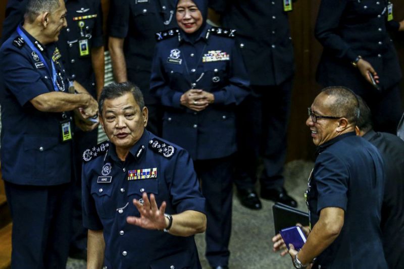 Ignoring police, Puteri Umno leader insists Penang rampage due to religious slurs