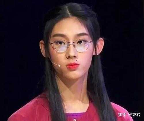 如何评价武亦姝的《我的军训初体验》？