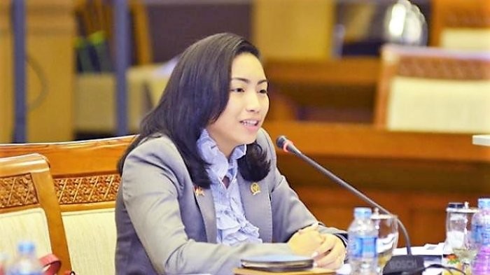 'Is it because I'm a woman?': Gerindra lawmaker fumes over prayer reading snub