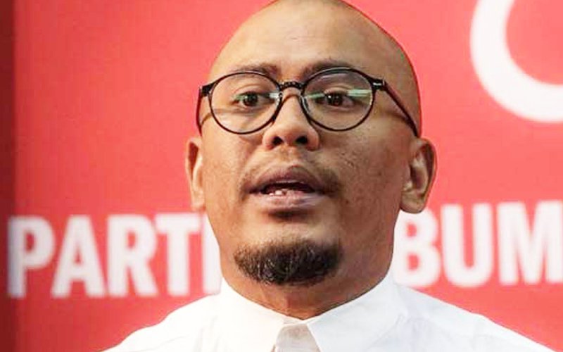 PPBM Youth to Nga: Say sorry for school banner in Chinese
