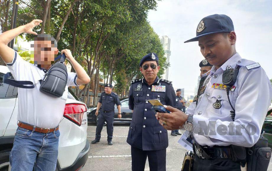 Singaporean Driver Settles RM28,000 Fine For 116 Outstanding Summonses In Johor Bahru