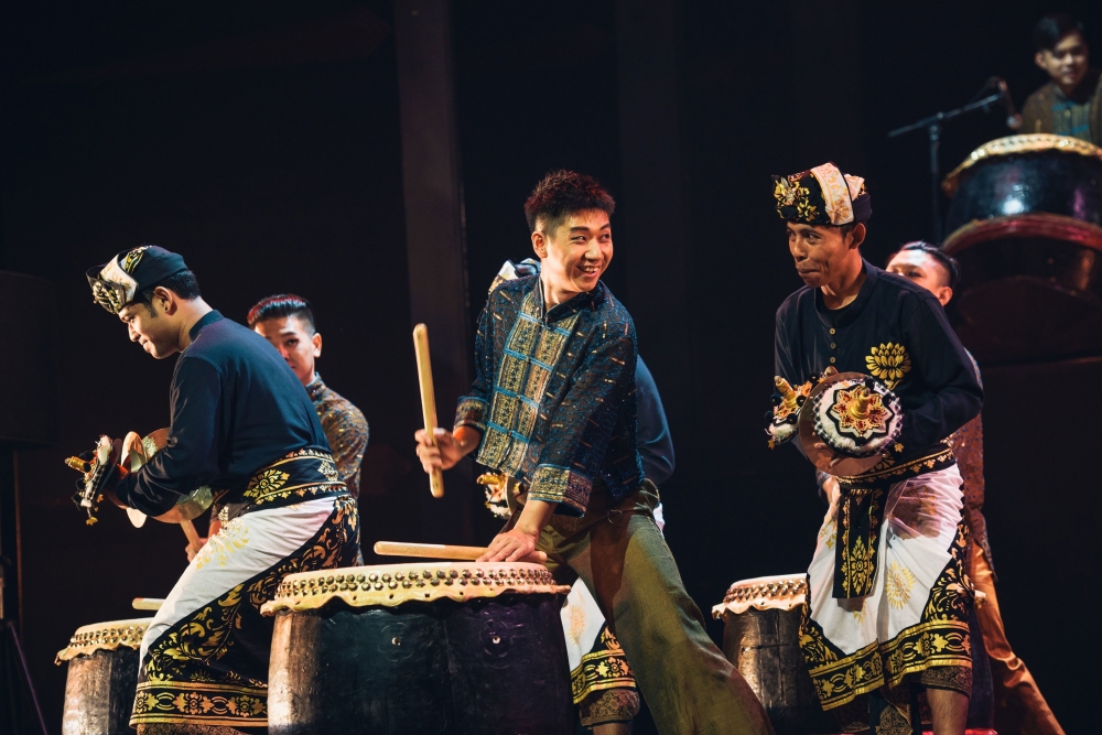 Chinese drums and Balinese gamelan beat as one at the ‘Taksu’ concert