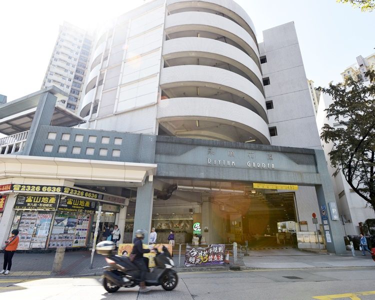 新蒲岗商场两食肆遭连环爆窃