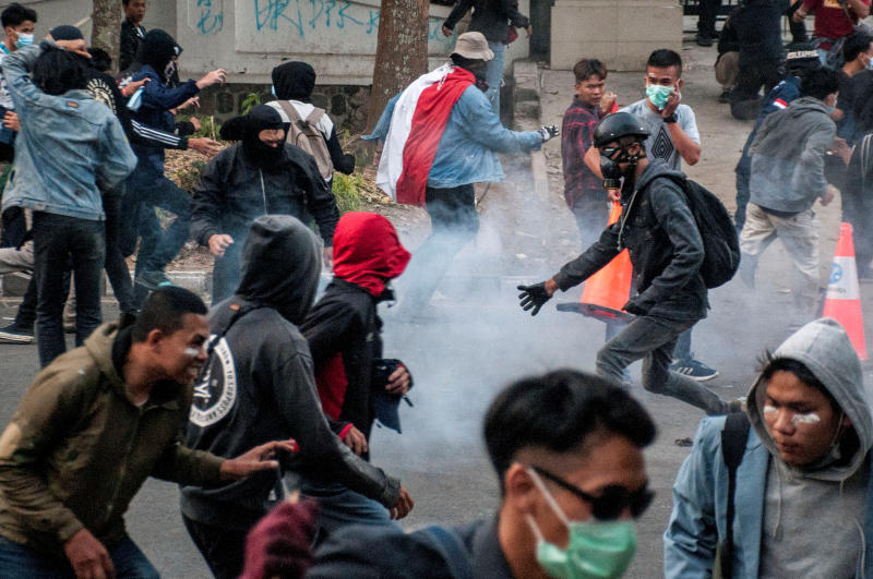 Indonesia protests endanger president's pledge of reforms