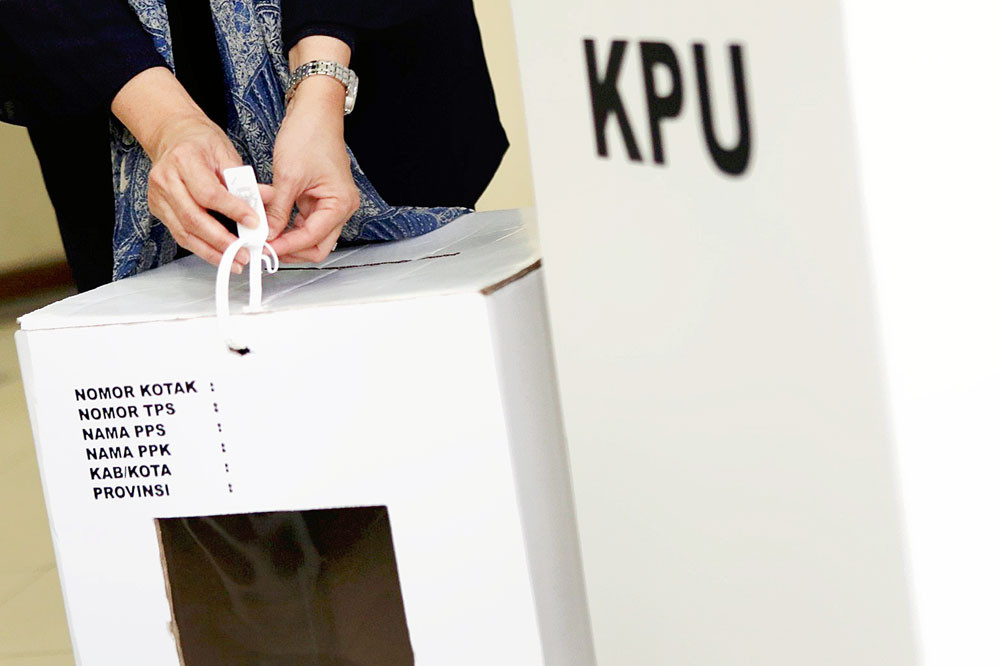 KPU to bar adulterers, drunkards and gamblers from running for governor, mayor