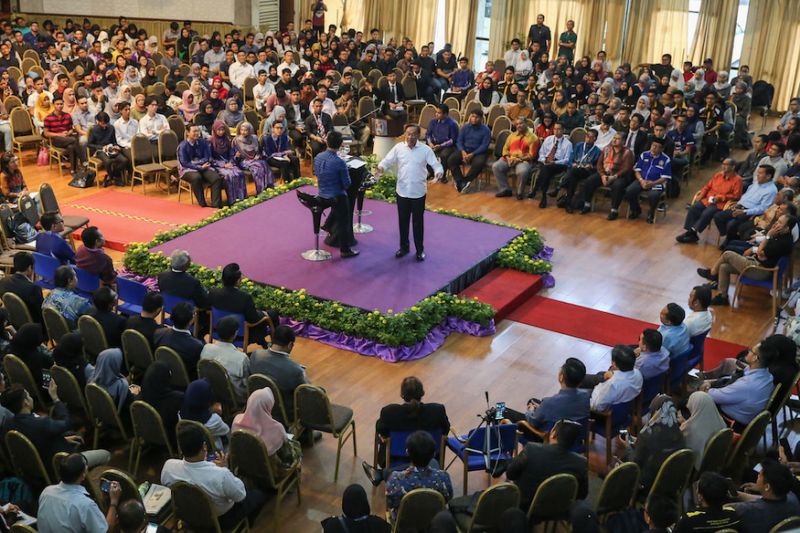 Anwar insists PM transition plan discussed, but date to be decided later