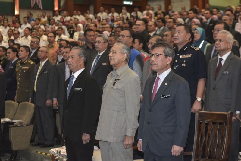 PM says no issue keeping Waytha Moorthy on as minister