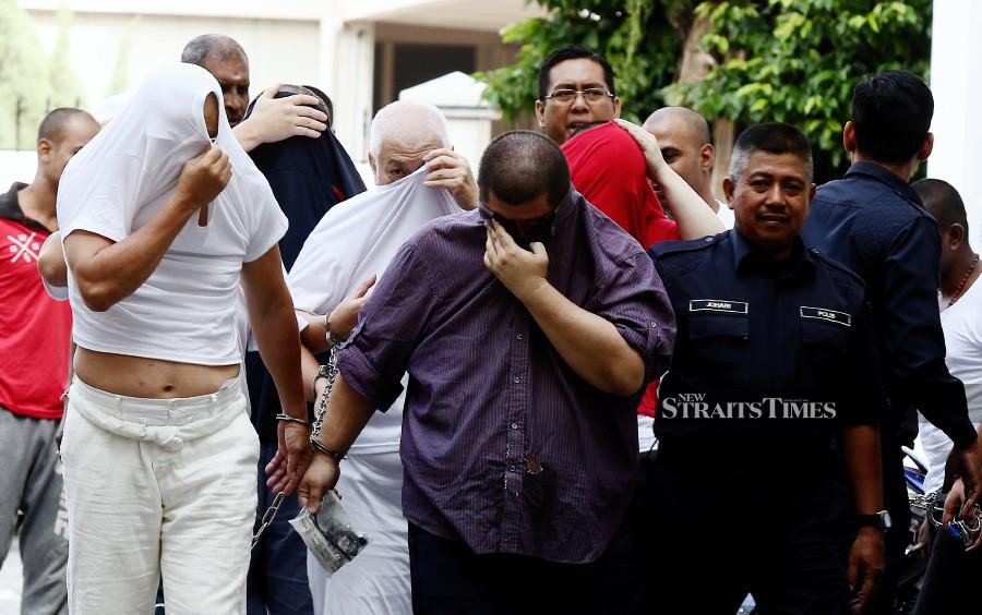 Six claim trial to selling birth certs, MyKads to foreigners