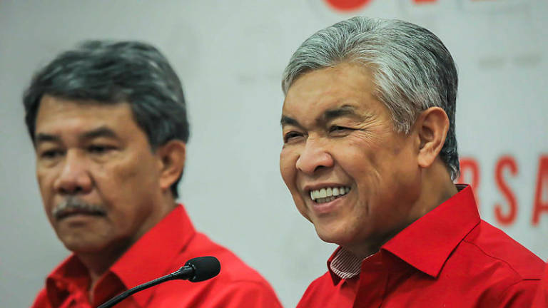 Umno General Assembly postponed
