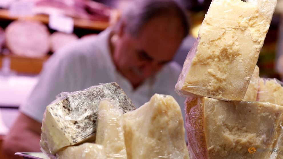 US importers stockpile Parmigiano, Provolone as tariffs on EU cheeses loom