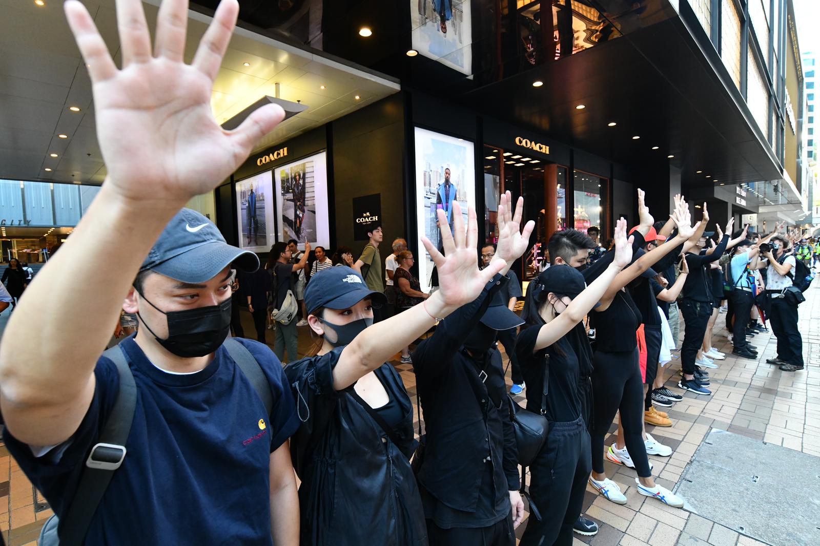 【修例风波】《人民日报》：禁蒙面法为港「杀菌消毒」