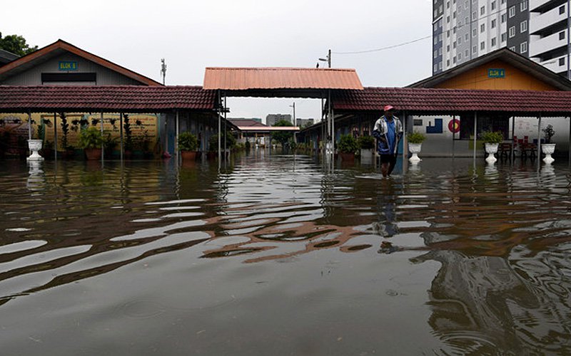 Putrajaya braces for floods, freezes leave for agencies