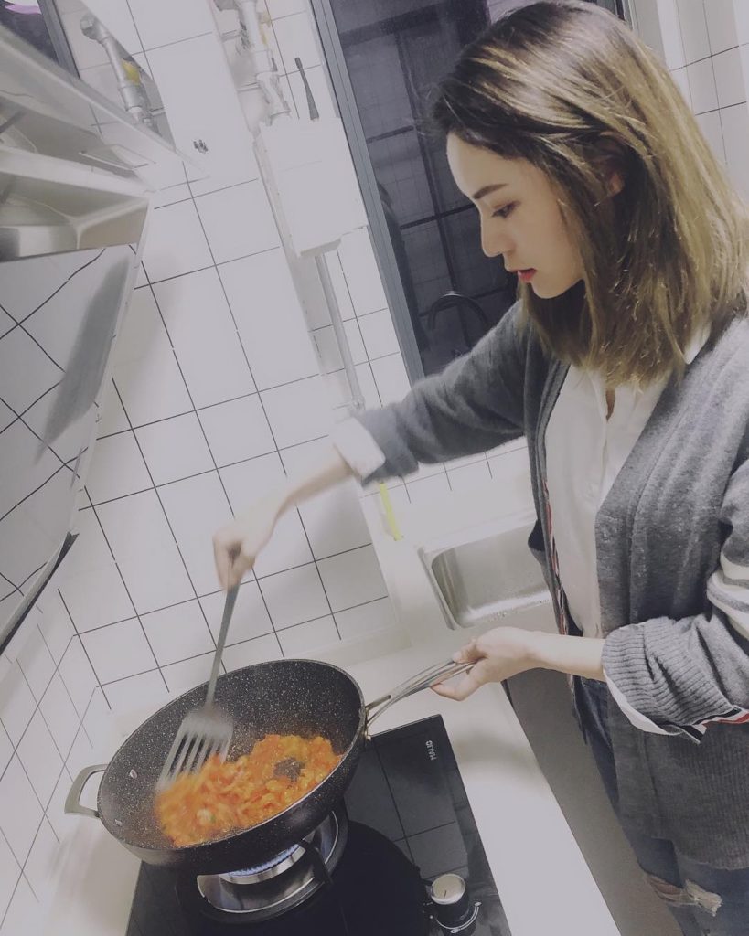Why Carina Zhang is the Perfect Wife for Raymond Lam
