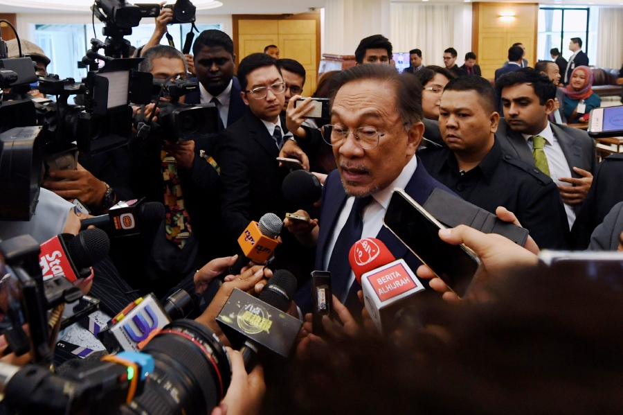Anwar: Finance Minister must be someone qualified, professional