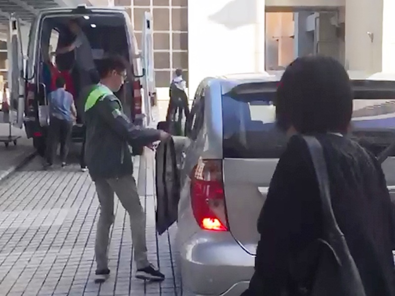 涉企图强姦师妹 警二代承认录口供时父陪同