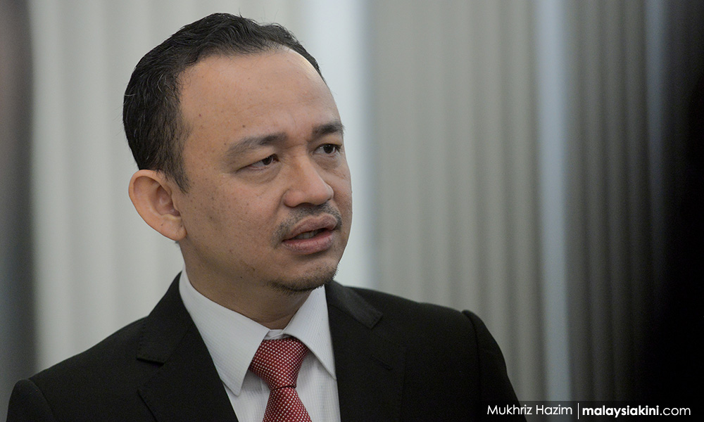 Better to meet UM head over 'racist remarks' - Maszlee tells student union veep