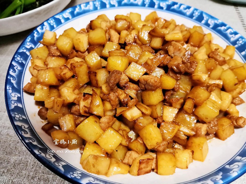 宴客晚餐，6口人8道菜，自己动手做，被夸比去饭馆强