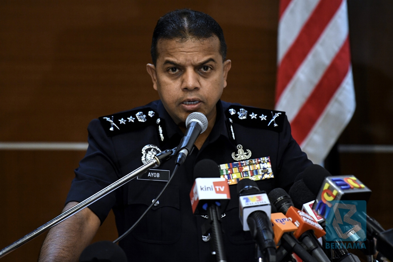 Teacher among five nabbed over alleged involvement in LTTE