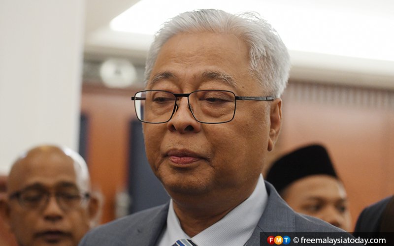 How were funds allocated for schools, opposition chief asks govt