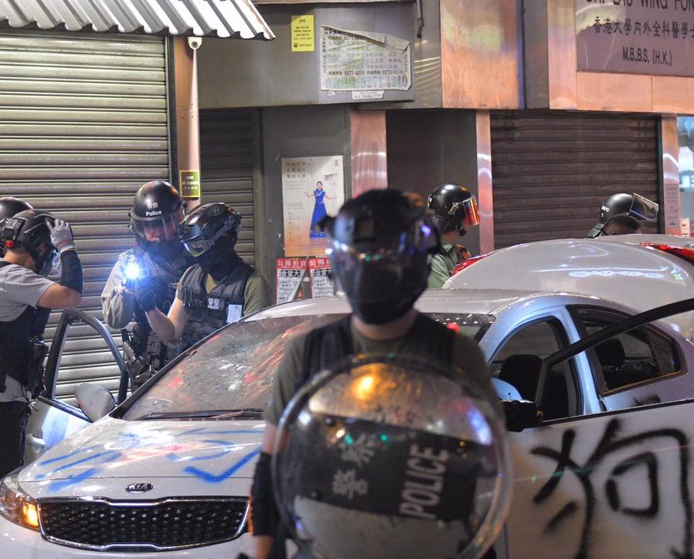 【修例风波】谴责鑑证科人员私家车被破坏 警：行为已构成刑事毁坏罪