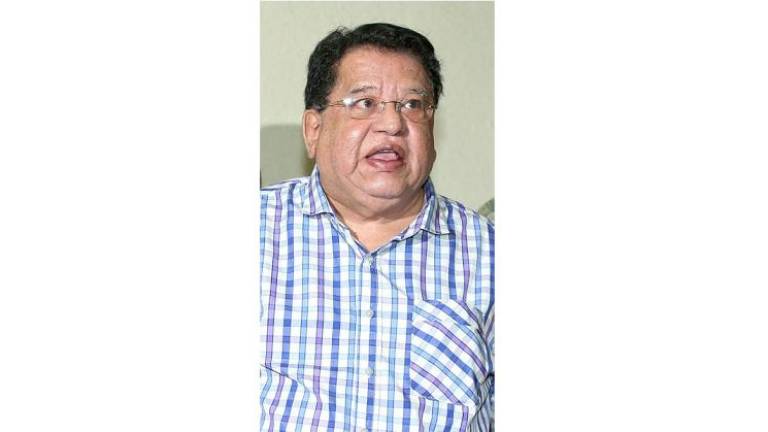 High Court orders Tengku Adnan to enter defence on RM2m bribery case