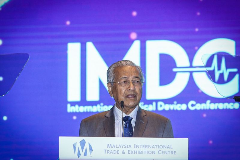 Restore Malay dignity? Sure, but in spirit of ‘Malaysia Boleh’, says Dr M