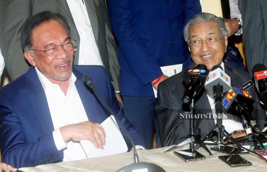 Anwar: Announcement of power transition date may impact effectiveness of current PM