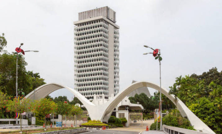 Bill tabled to allow transfer of husband’s EPF contributions to wife