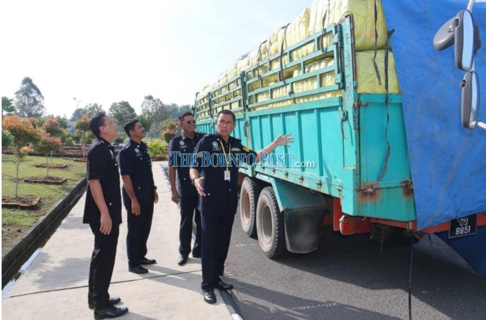Lorries carrying smuggled goods seized by GOP in Bau
