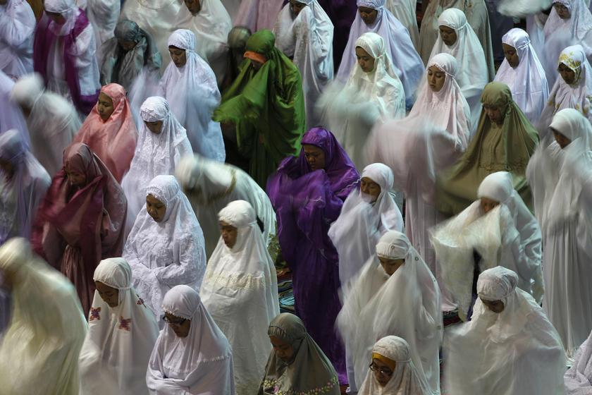 Survey: 1 In 5 Malaysian Muslim Women Believe Husbands Are Allowed To Beat Their Wives