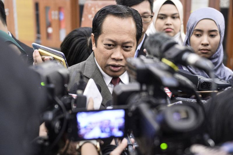 Umno MP says silence on new alliance minus DAP, Amanah only when Anwar is PM