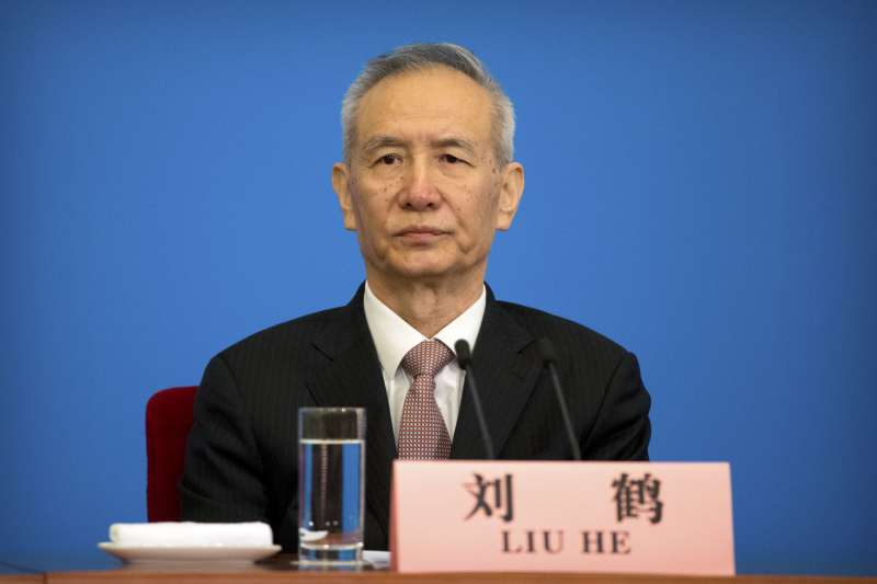 刘鹤：中方愿与美方相向而行实现目标