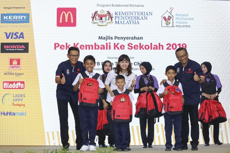 McDonald’s Malaysia helps 30,000 primary schoolchildren with Back-to-School programme