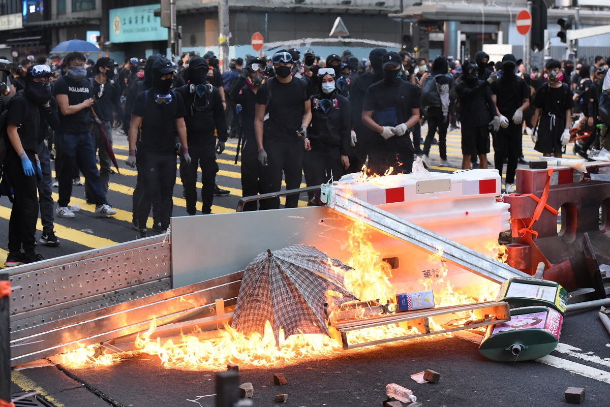 【修例风波】民建联调查指消费信心重挫 对来年经济悲观人数创新高