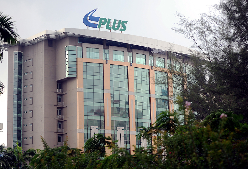 Govt finding best solution to settle PLUS’ debt