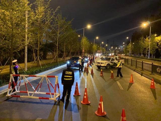 查处酒后驾驶4起 苏州高新区交警与城管联动开展夜查酒驾行动