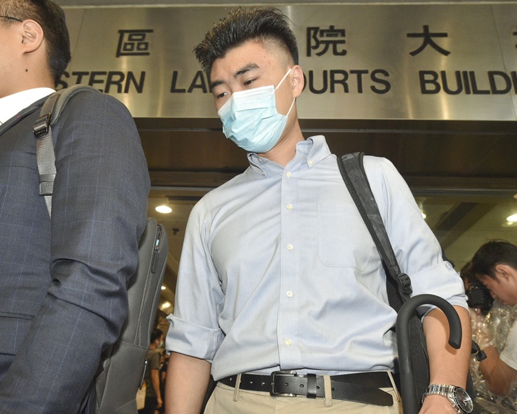 【上环冲突】港大内地生扮记者认藏伸缩棍 还押下月判刑