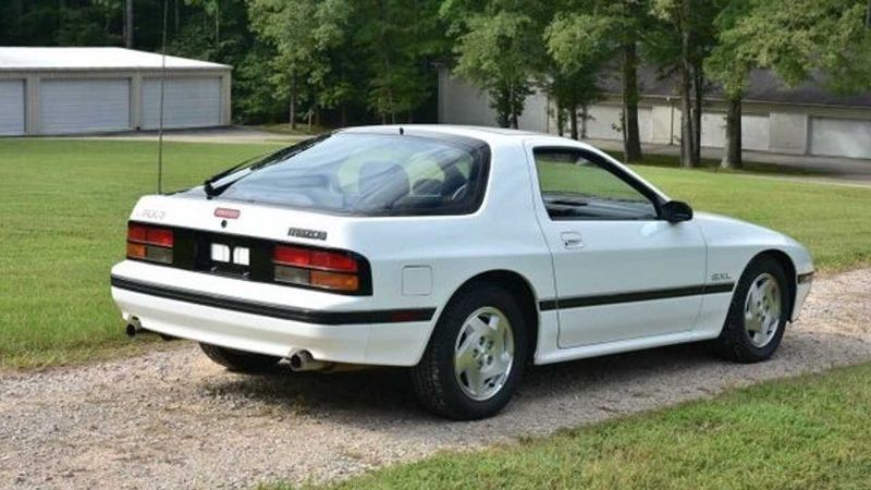 Live Out Your '80s JDM Dreams In This Unmolested 1987 Mazda RX-7