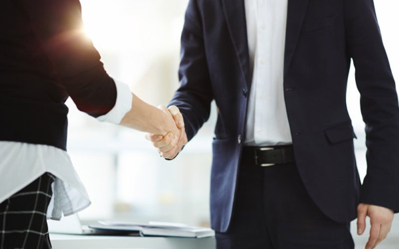 Need for protocol on greeting female civil servants who refuse handshake